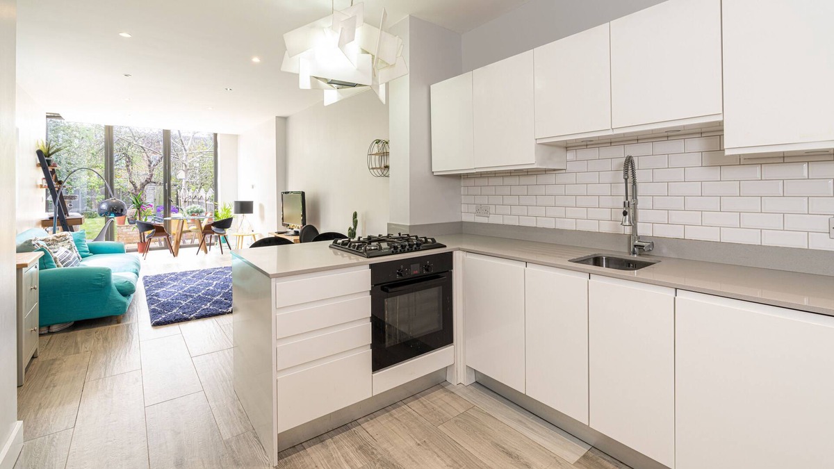 Palmers Green Apartment | Gorgeous light filled apartment