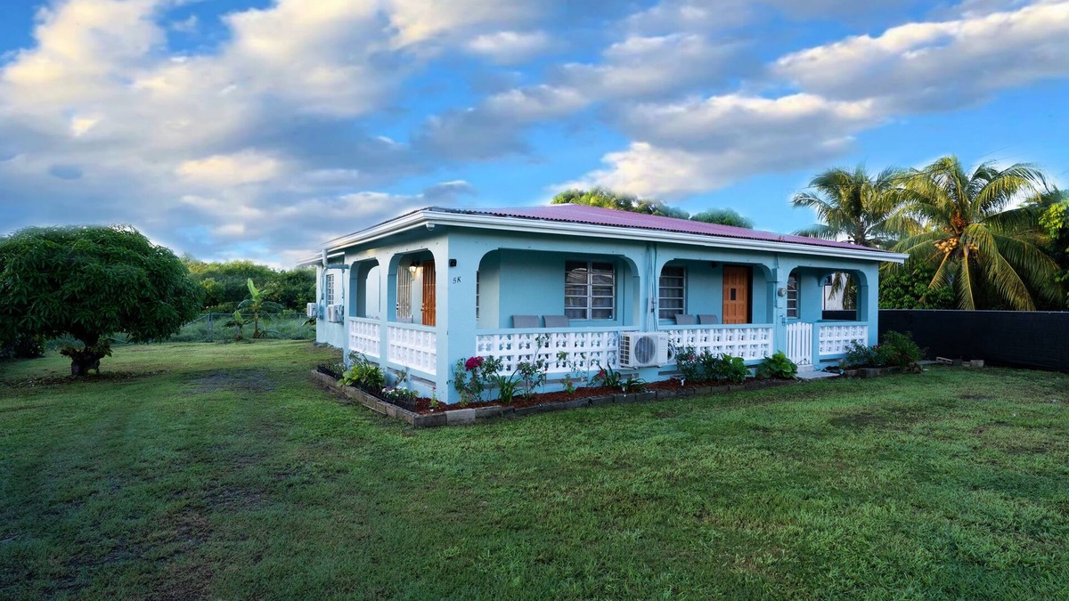 Estate Upper Love House | Gorgeous Newly Renovated Home Centrally Located, Minutes From Shopping & Beaches