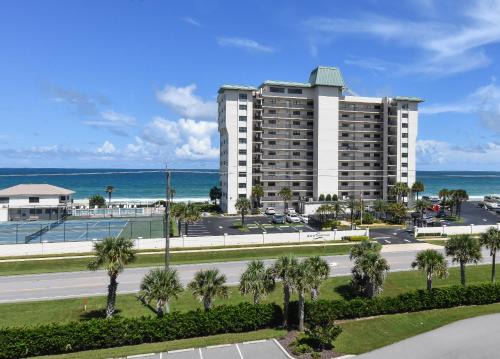 New Smyrna Beach Apartment | Gorgeous Ocean Walk Condo with Ocean and Estuary Views OW18-506