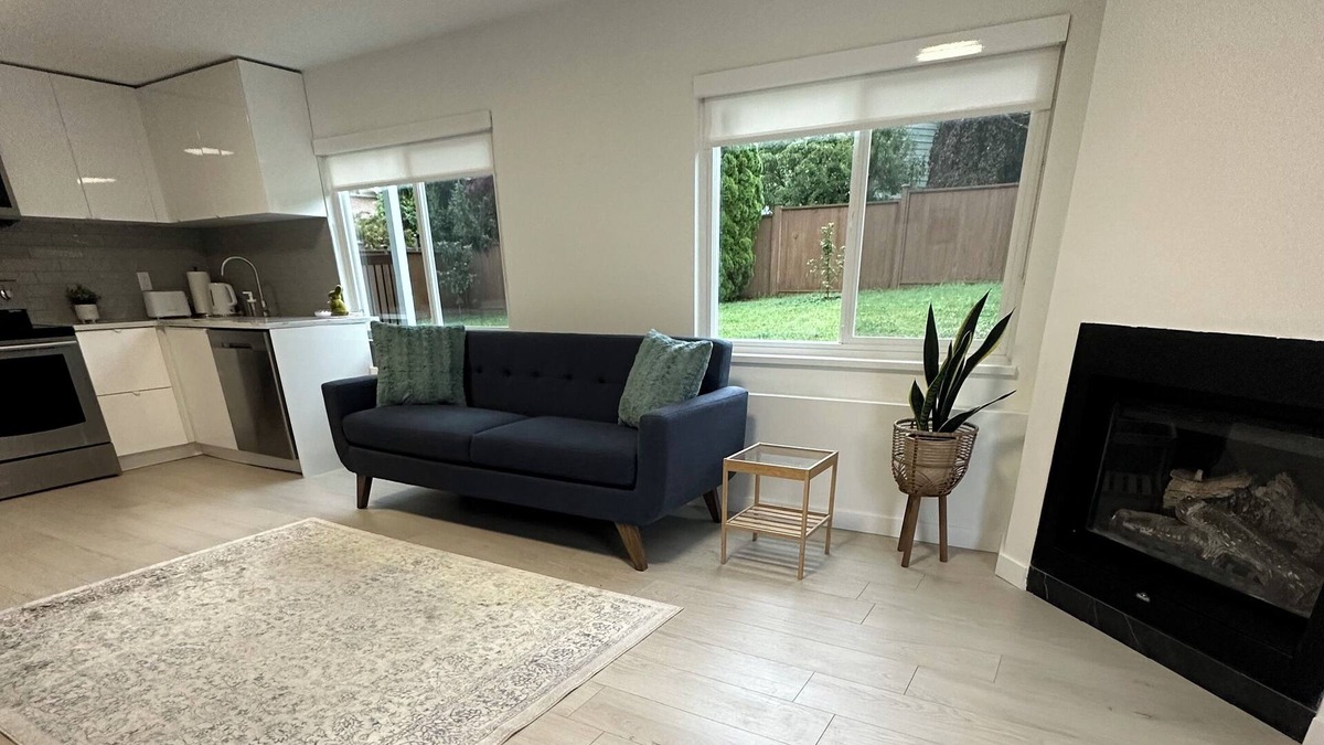 Maple Ridge House | Gorgeous one bedroom and pet friendly home away from home.