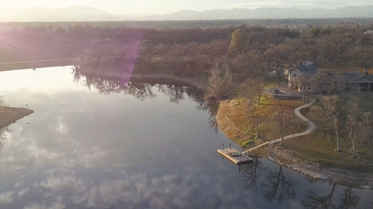 Shasta Cascade House | Gorgeous Palo Cedro Lakehouse w/POOL!