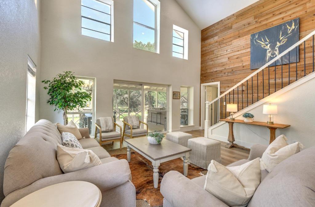 Palo Pinto House | Gorgeous Palo Pinto Home with Private Hot Tub!