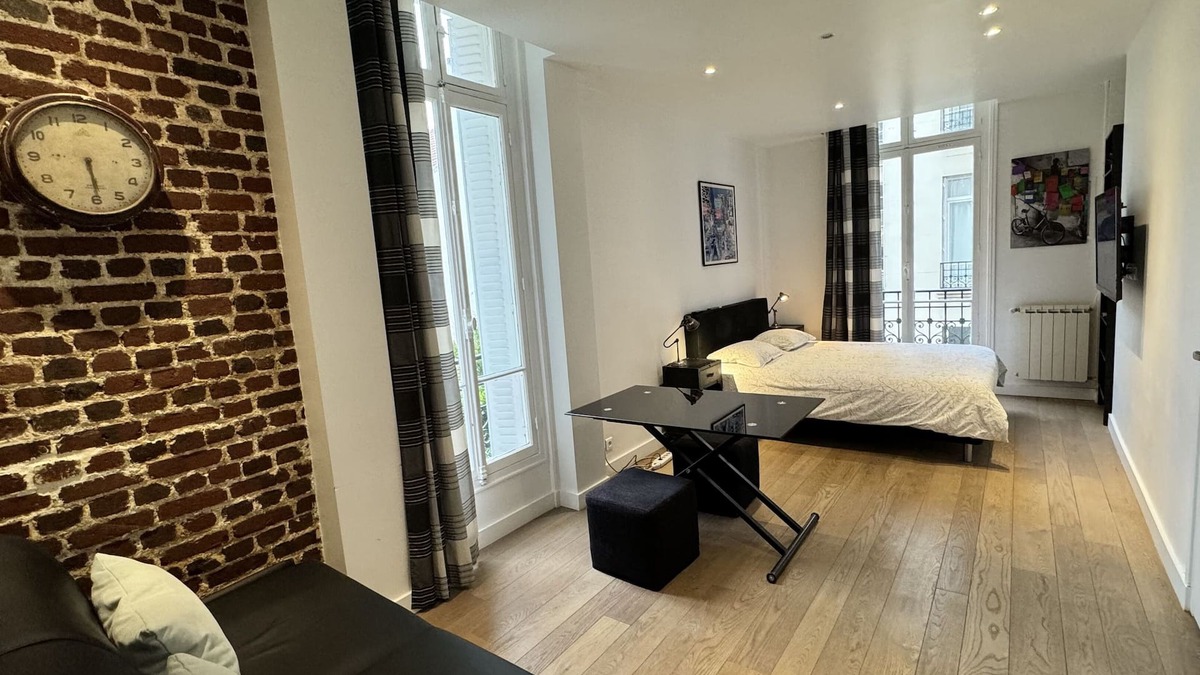 Porte-Dauphine Apartment | Gorgeous Paris Eiffel Tower