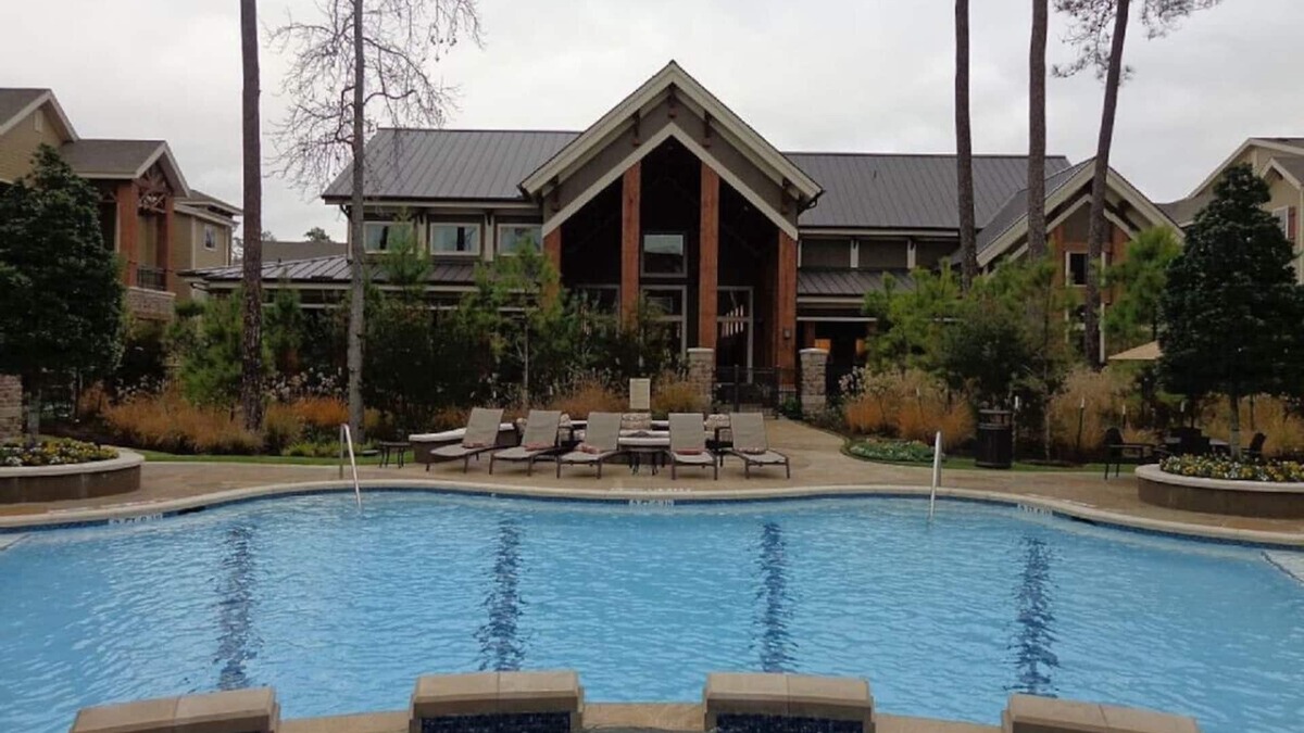 Grogan's Mill Apartment | Gorgeous Pool View 1 Bedroom/1 Bath Condo in The