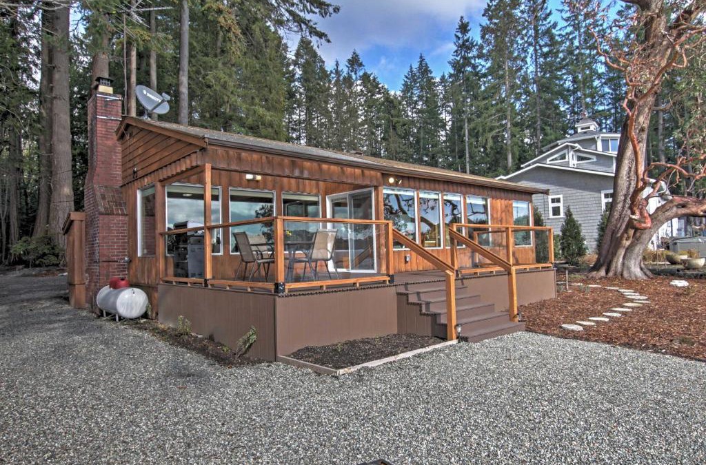 Poulsbo House | Gorgeous Poulsbo Waterfront Home on Liberty Bay!