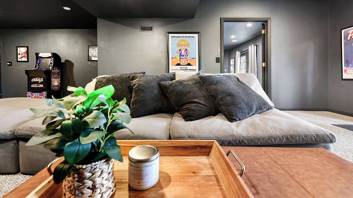 Racine Apartment | Gorgeous Private Apartment