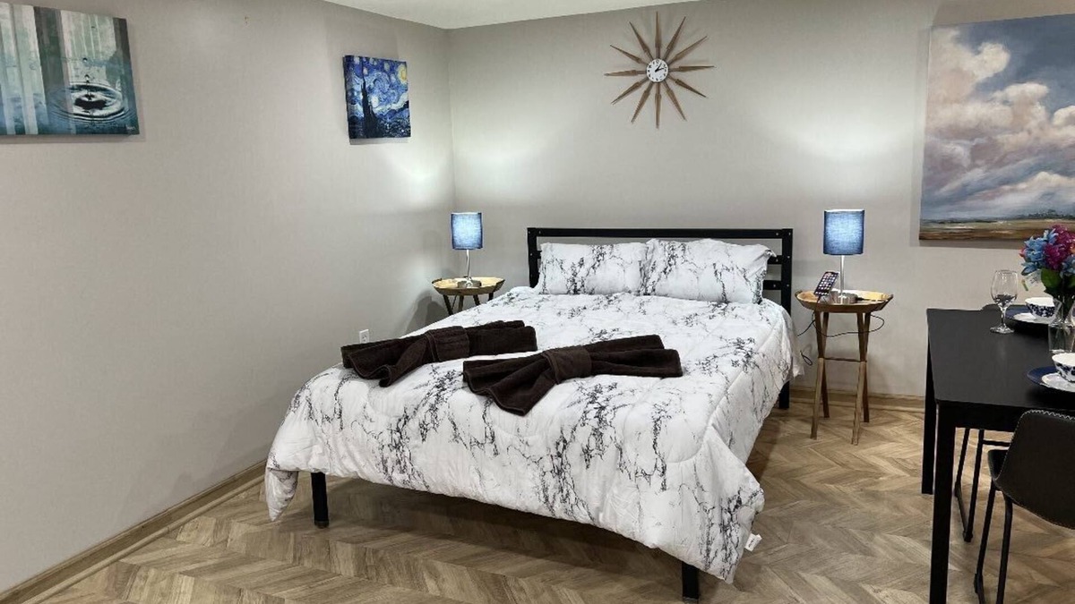 Kettering Apartment | Gorgeous Private Studio in heart of Kettering