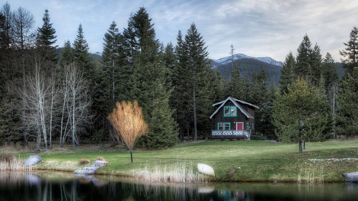 Kalispell Cottage | Gorgeous Property Located Just 30 Minutes From Glacier National Park