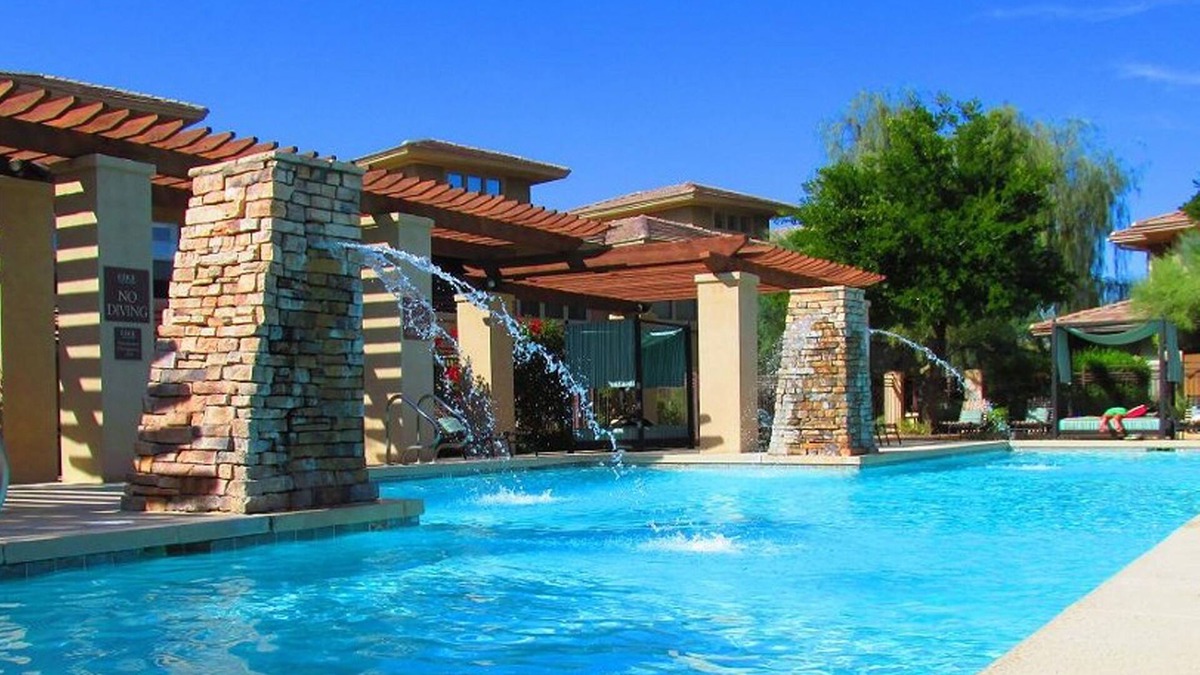 North Scottsdale Condo | Gorgeous Remodeled Luxury Condo