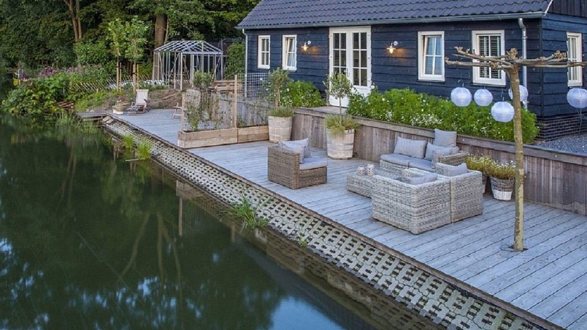 Cothen Ski Chalet | Gorgeous Riverside Chalet in Cothen