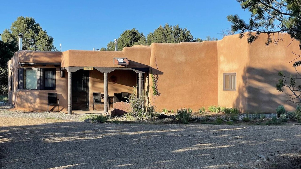 Carson House | Gorgeous, Romantic Adobe Home between Taos & Ojo Caliente Spa!