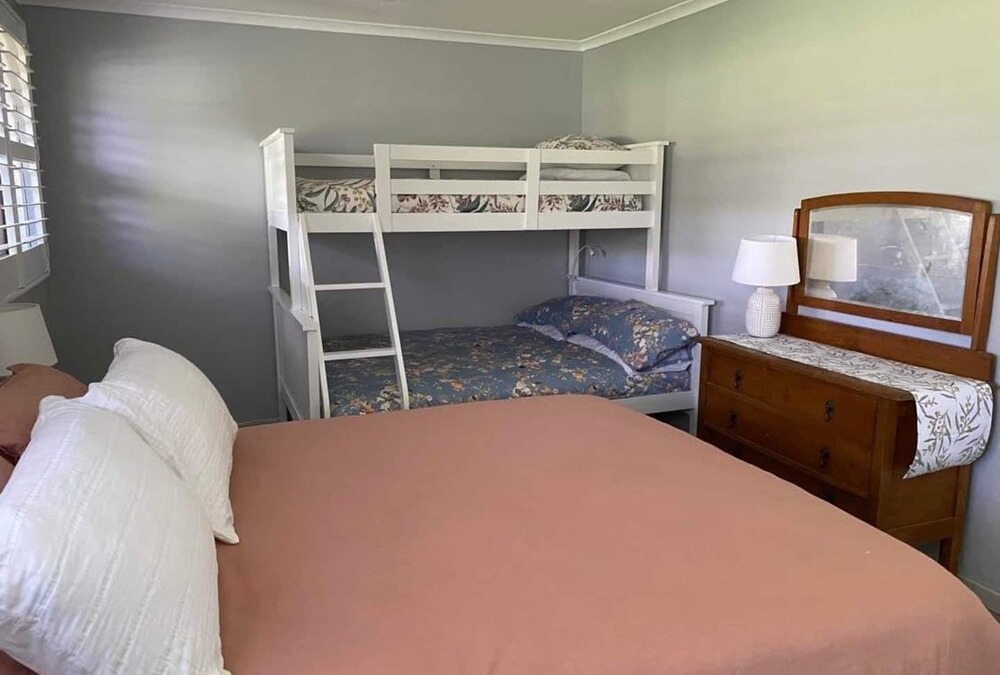 Borenore House | Gorgeous rustic country house near Orange NSW