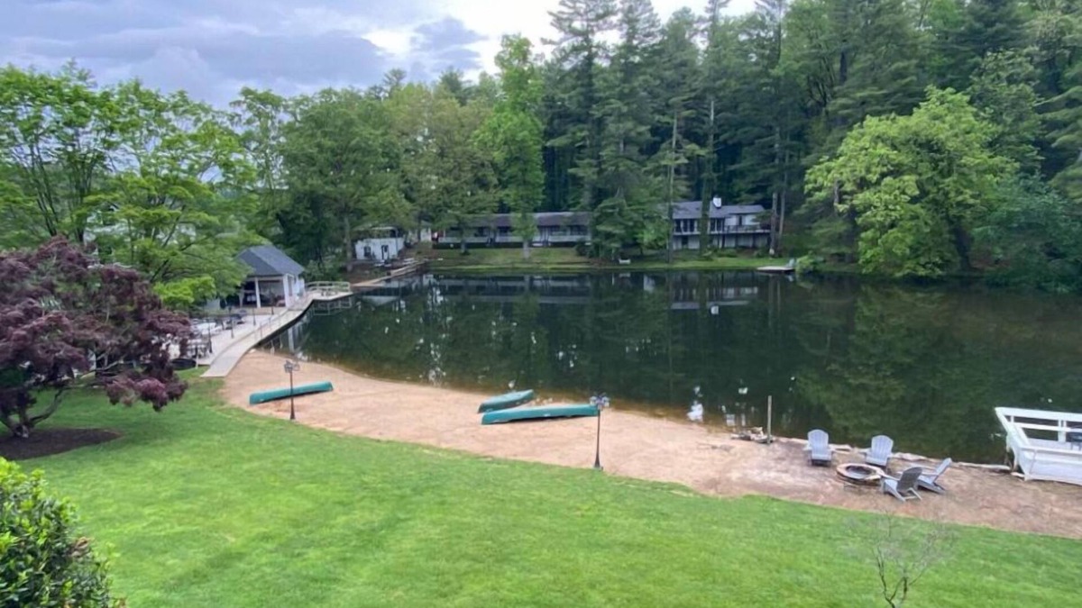 Flat Rock Condo | Gorgeous serene lake and beach front hide away