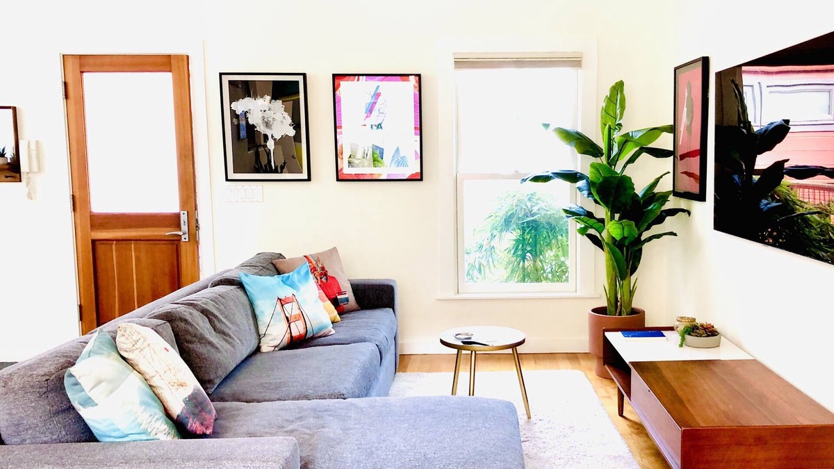 South of Market Cottage | Gorgeous SF 2-Bedroom 2-Bathroom Cottage, 2-Car Garage, Sun Deck & Patio in SoMa