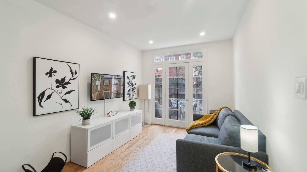 West End Apartment | Gorgeous small historic home next to GWU