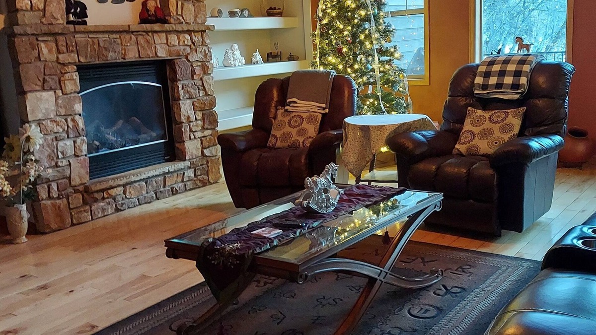 Ridgway House | Gorgeous, spacious, custom home, views, large fenced yard. Fast fiber internet!n