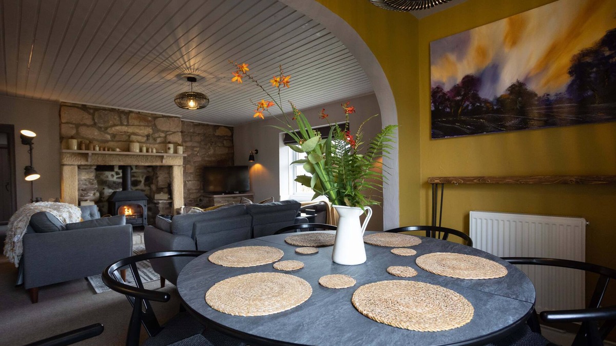 Chathill House | Gorgeous Stone Cottage with tasteful interior
