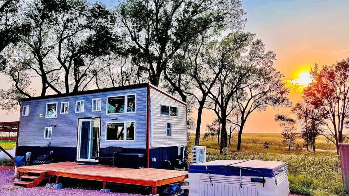 Burbank House | Gorgeous Tiny House, Peaceful Hills, Amazing Views