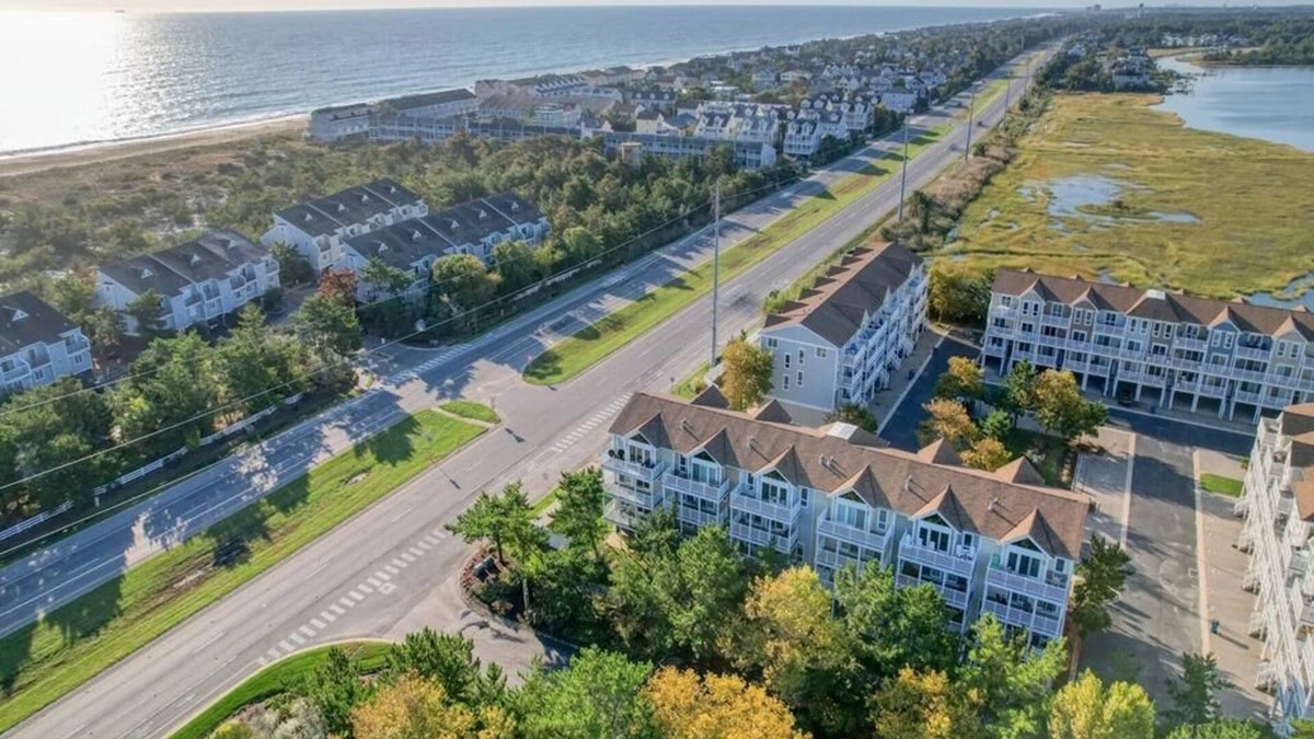 Bethany Beach House | Gorgeous Townhouse Walking Distance to Beach & Bay