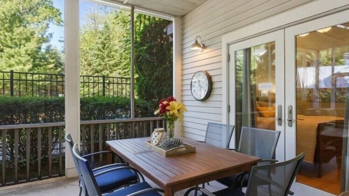 Union Pier Condo | Gorgeous Union Pier Condo With Association Pool! Close To Beach and Downtown!
