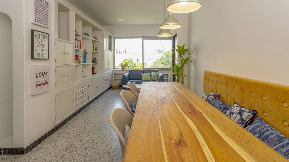 Cali Apartment | Gorgeous, unique and, modern space w/4 bedrooms perfect for families and groups