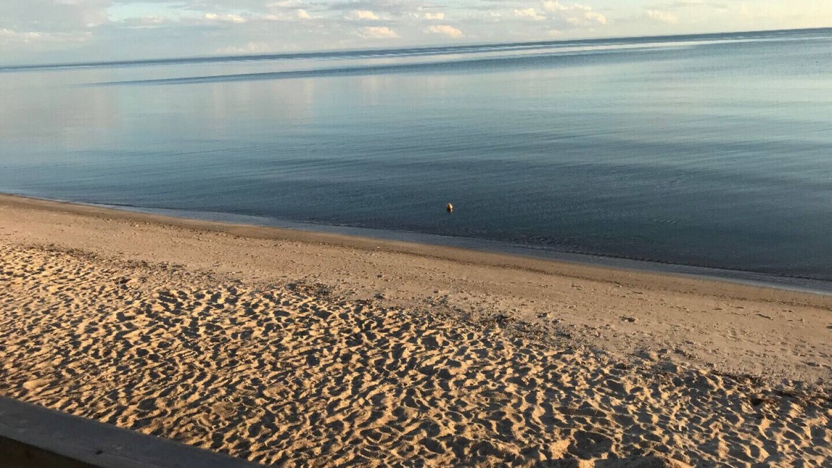 Wainfleet House | Gorgeous waterfront home on Lake Erie