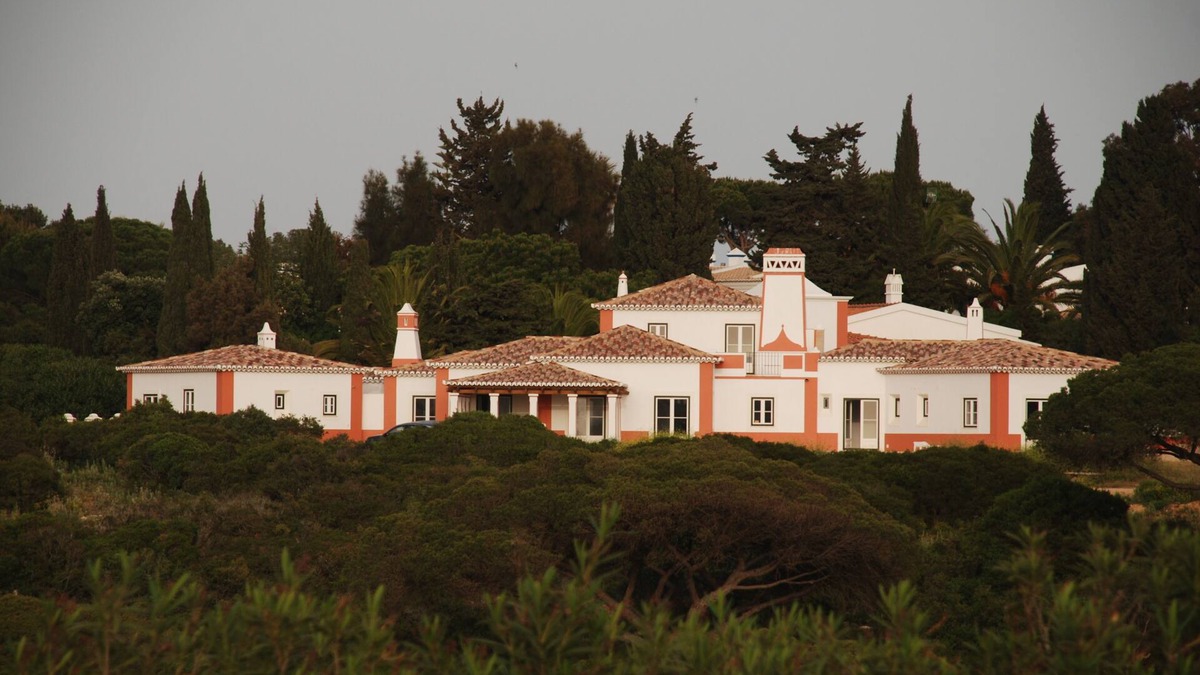 Vale de Covo Villa | Gorgeous XL cliff top sea front villa with exclusive location