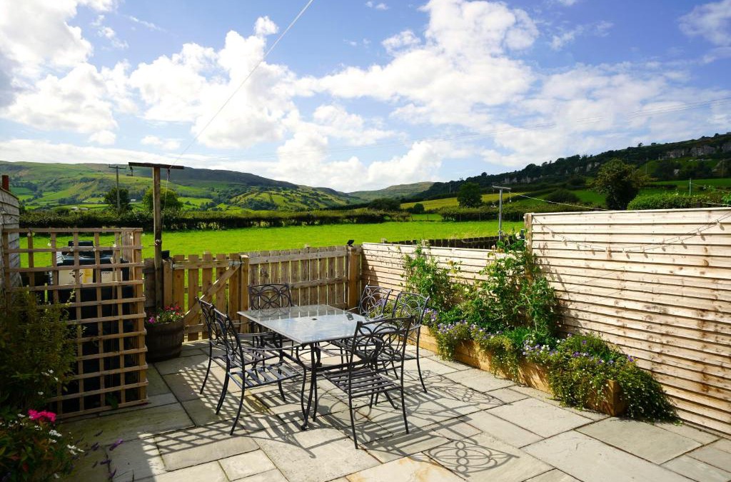 Carnlough House | Gortnagory Cottage Carnlough