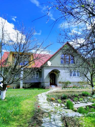 Izki House | Gostynna Rodyna