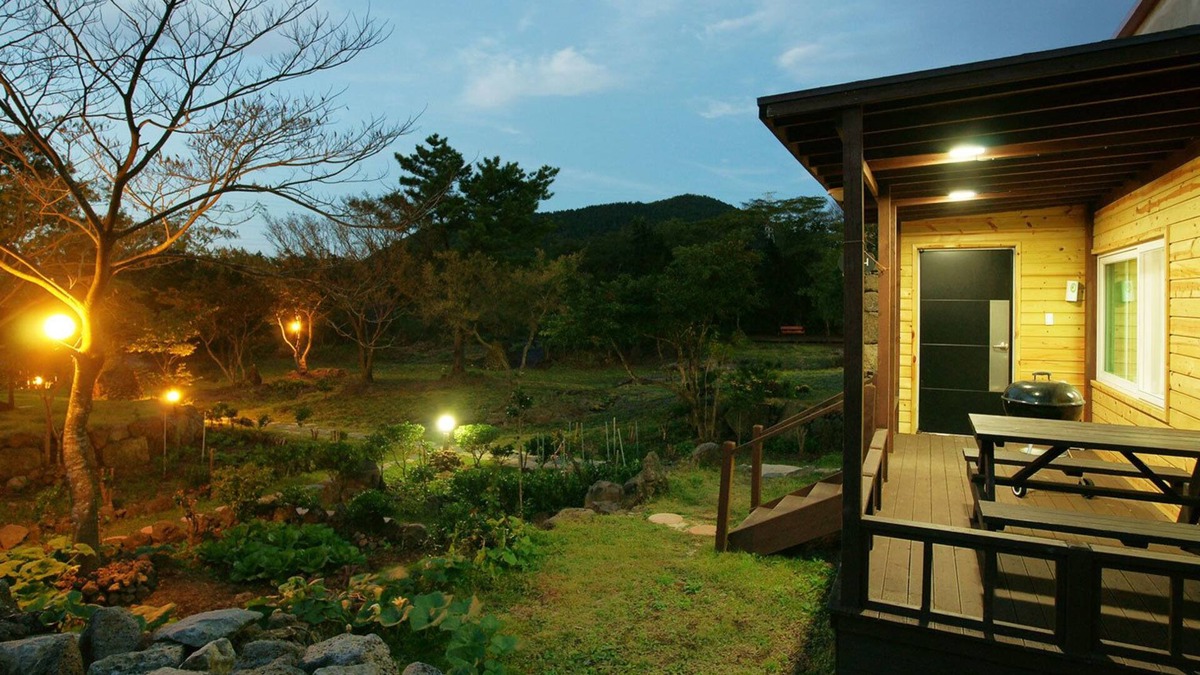 Jocheon House | Gotjawal Geomun Oreum Pension