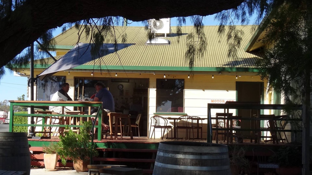 Kingsthorpe Hotel | Gowrie Hotel Motor Inn