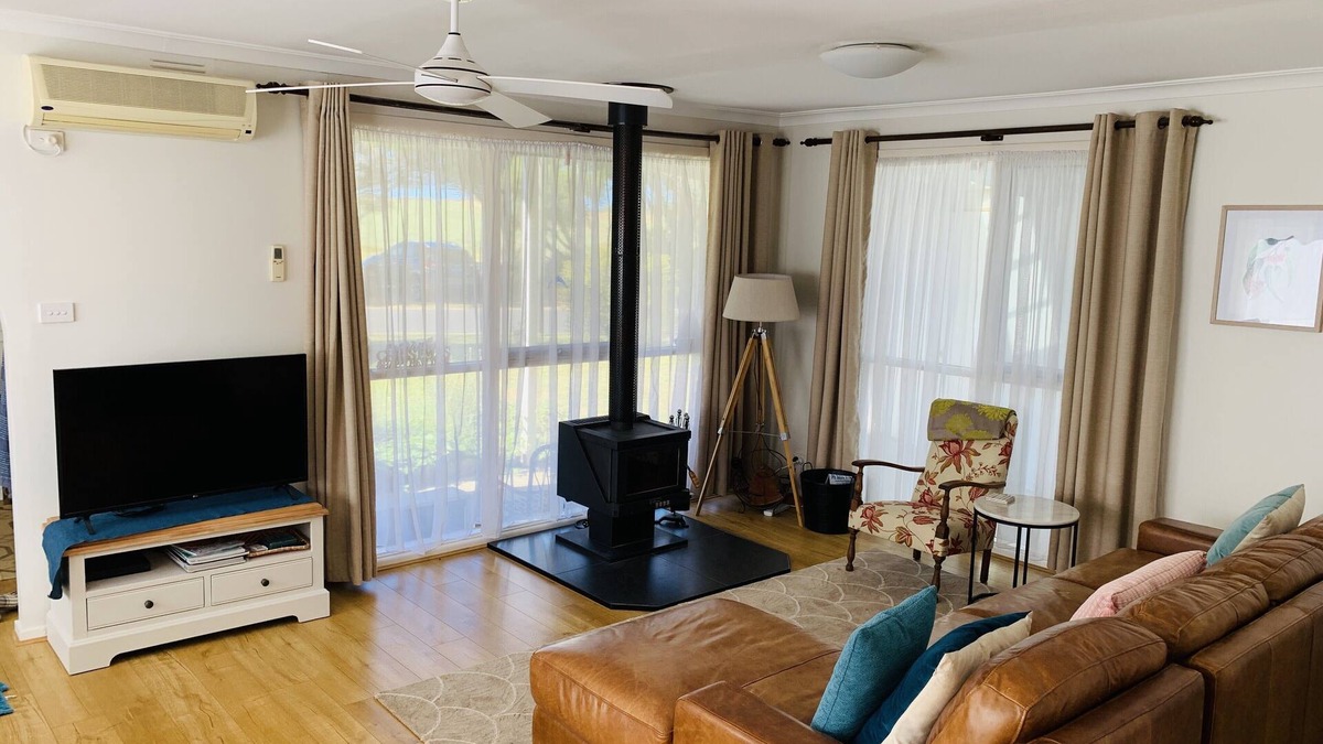 Indented Head House | Gozo Cottage, Two min stroll to the Sea