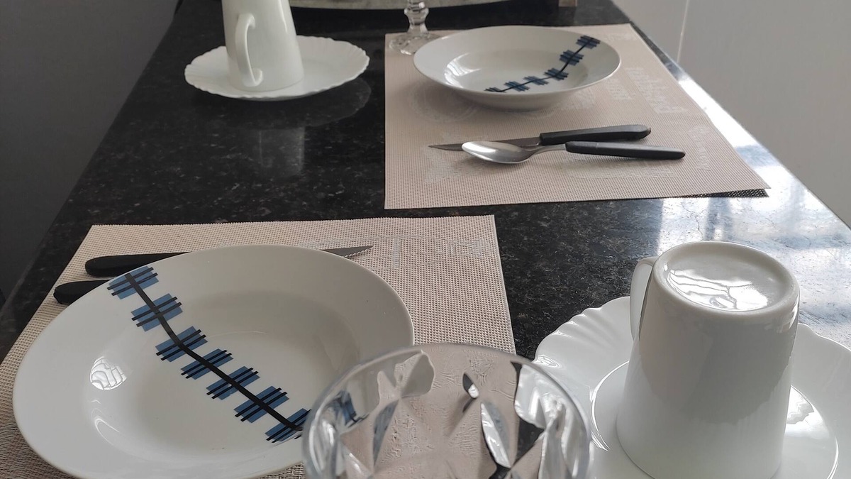 Centro House | Gray house in the city center, close to hospitals