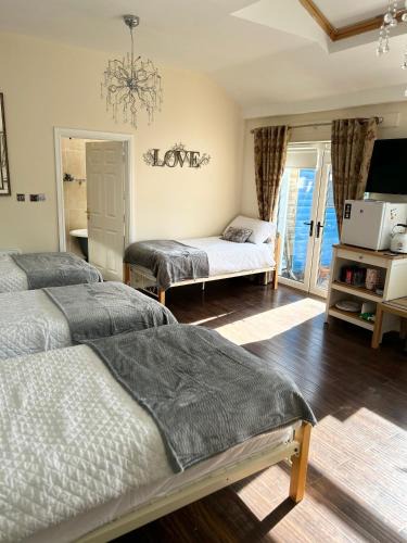 Sutton Cross Bed & Breakfast | Gracefield