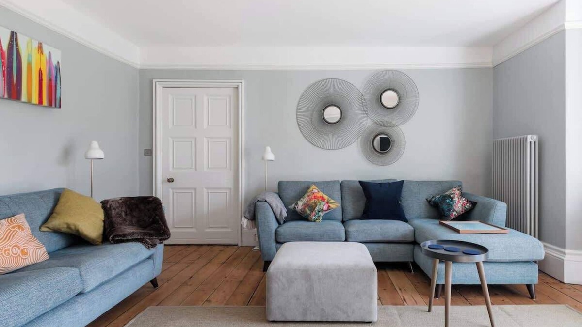 Perranuthnoe House | Grade II Listed 17th-Century Rectory with Sea Views