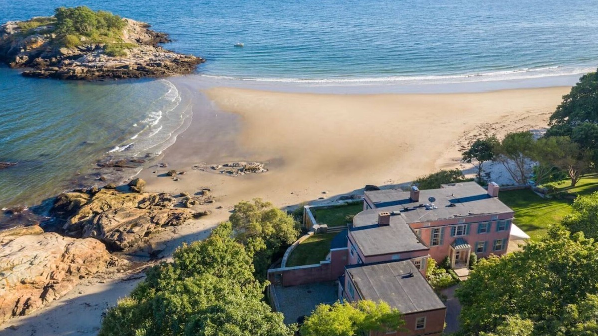 Manchester-by-the-Sea House | Grafton Estate: Ultimate Luxury With Private Beach