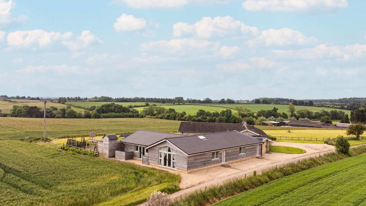 Grafton Regis House | Grafton Fields near Silverstone