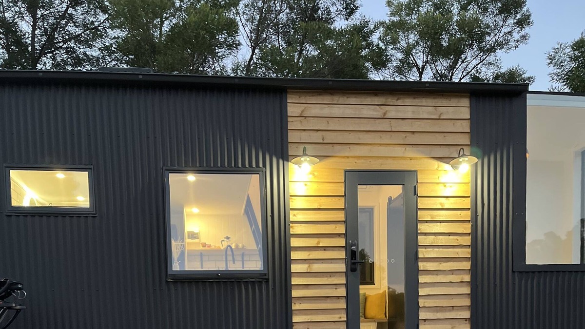 Halls Gap Cabin | Grampians off grid experience with a view (Cabin2)