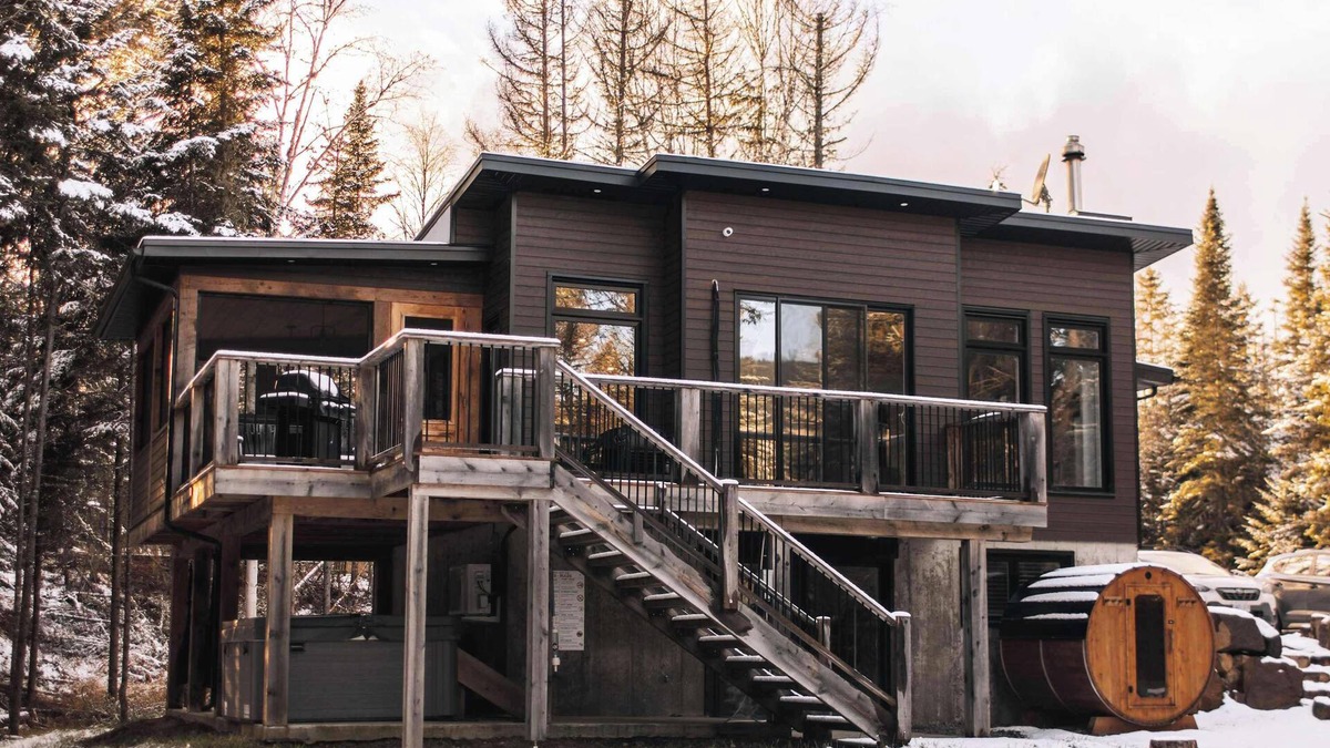 Matawinie Regional County Municipality Ski Chalet | Grand Duc | spa | sauna | riverfront | dogfriendly