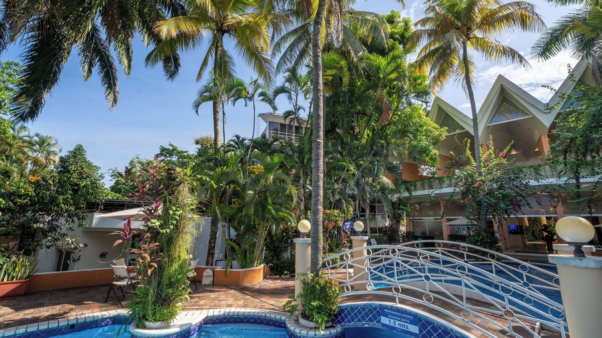 Santa Cruz Mulua Hotel | Gran Karmel Hotel