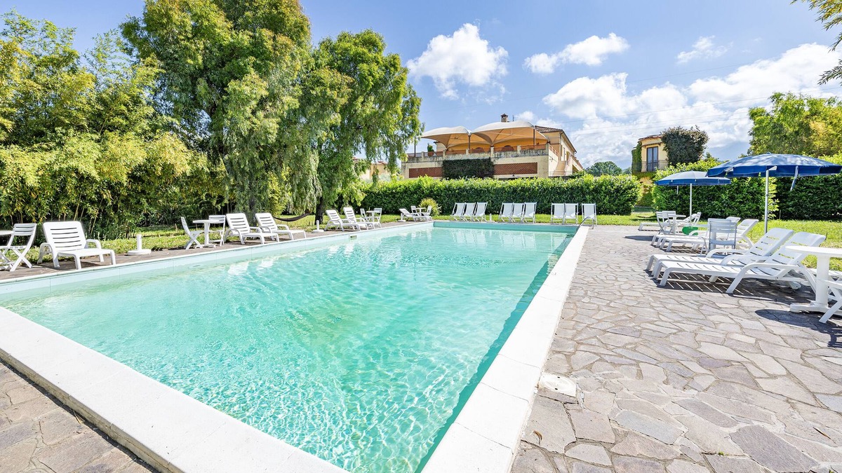 Ceraso Apartment | Granaio Biada In Fattoria Con Piscina, Ceraso, Italy