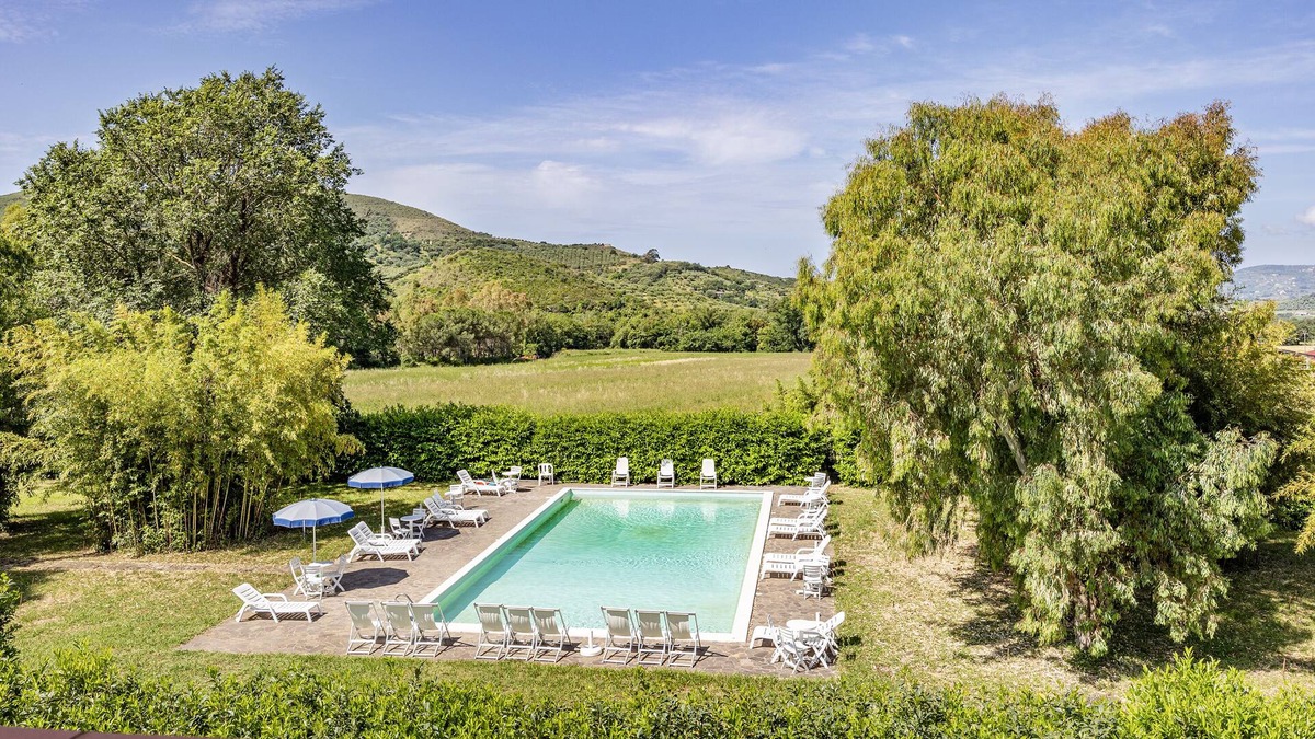 Ceraso Apartment | Granaio Orzo In Fattoria Con Piscina, Ceraso, Italy
