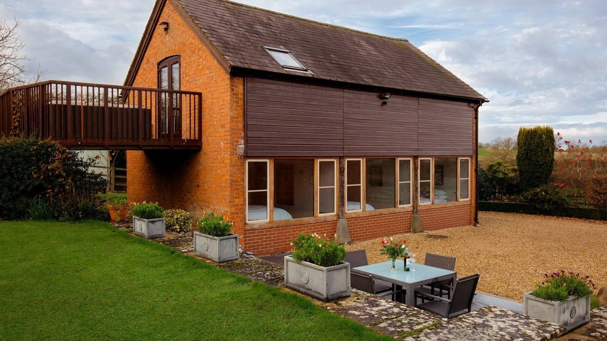 Great Wolford House | Granary at Rectory Farm - sleeps 5 guests in 3 bedrooms
