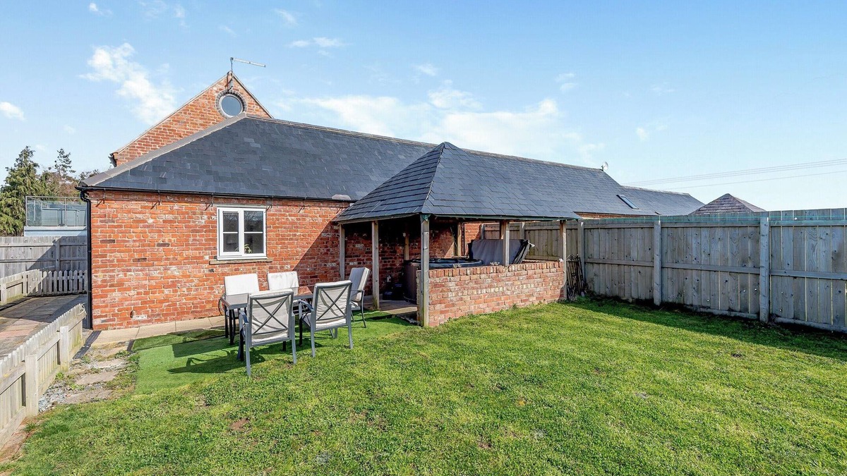 Stoney Stretton Cottage | Granary Cottage - UK43166