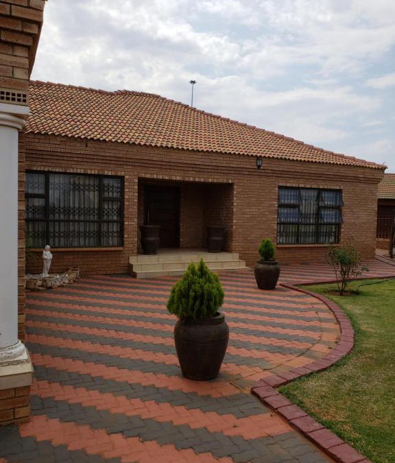 Moses Kotane House | Granchis Guesthouse