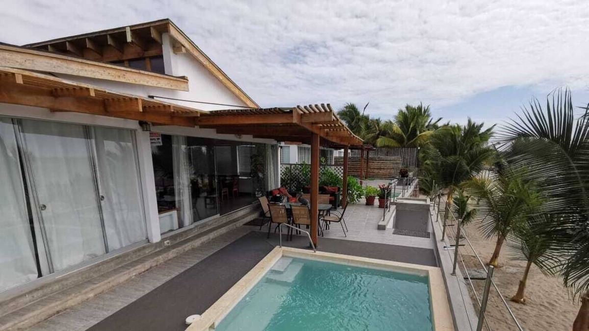 Zorritos House | Grand Admiral beach house / Ocean Front / Family Friendly