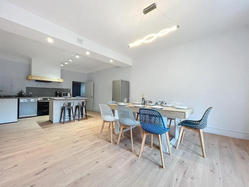 Clairvaux-les-Lacs Apartment | grand appartement centre-ville