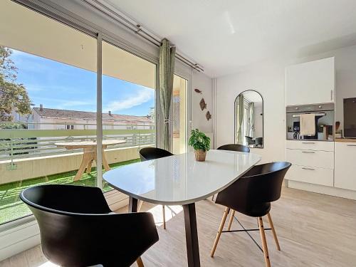 La Plage Apartment | Grand Appartement - 3 minutes de la Plage - Les Frères de la Loc'