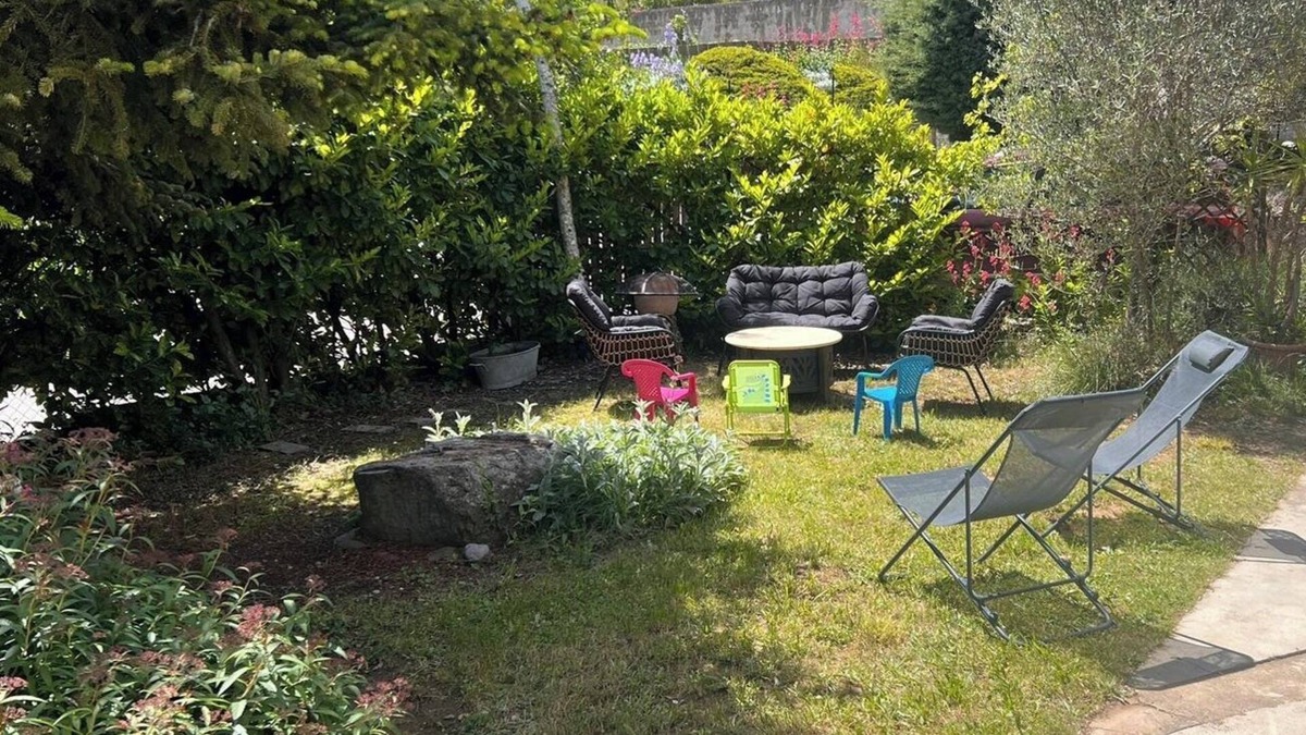 Le Poet Apartment | Grand Appartement Indépendant au Calme Dans Maison Avec Jardin