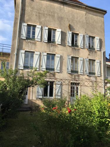 Arbois Apartment | Grand appartement tout confort en plein coeur d'Arbois